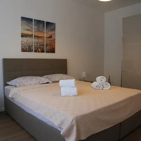 Garden House Apartamento